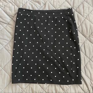 🌻NWOT Polka Dot Pencil Skirt